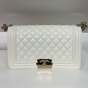 Chanel boy bag in white caviar
